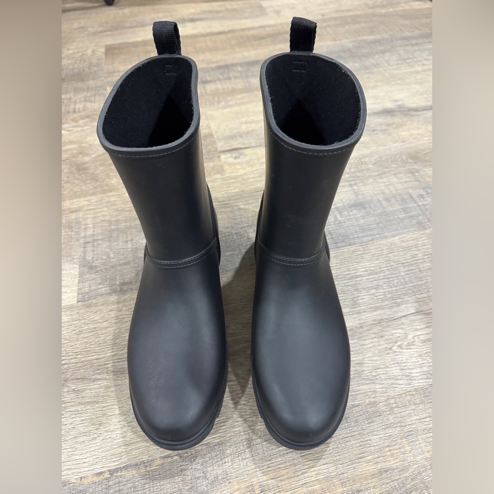 COACH Women's Ryder Rubber Pull On Lug Rain Booties- Black, Women’s Size 9 - Picture 2 of 9